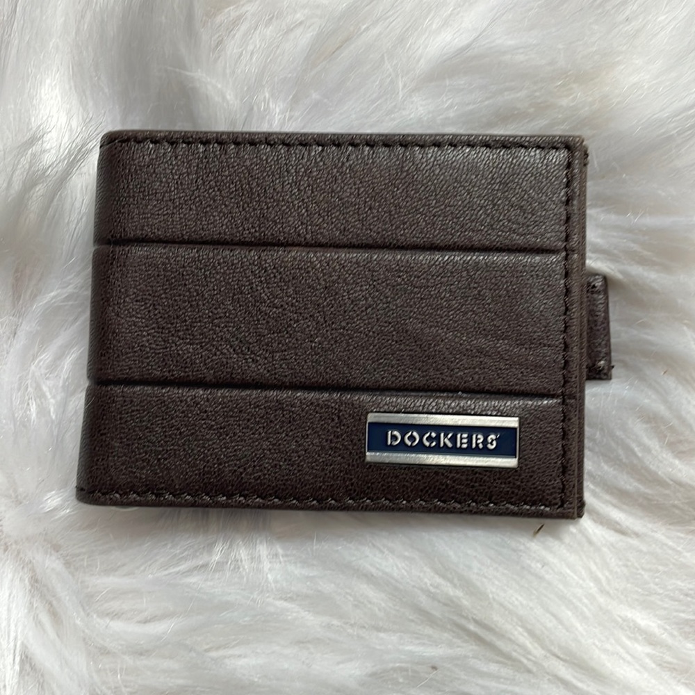 Mens Dockers Genuine Leather RFID Blocking Slim Front Pocket Wallet w Money Clip